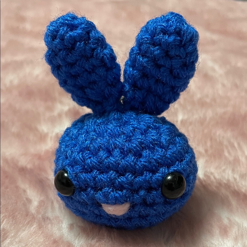CROCHET MINI MOCHIBUN KEYCHAIN- BLUE